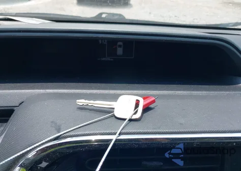 2018 Toyota Prius C из США, поврежденный, VIN JTDKDTB36J1606016